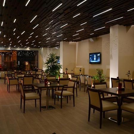 Zenti Plaza Hotel Drobeta Turnu Severin Exterior photo