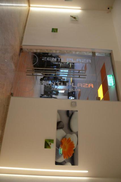 Zenti Plaza Hotel Drobeta Turnu Severin Exterior photo